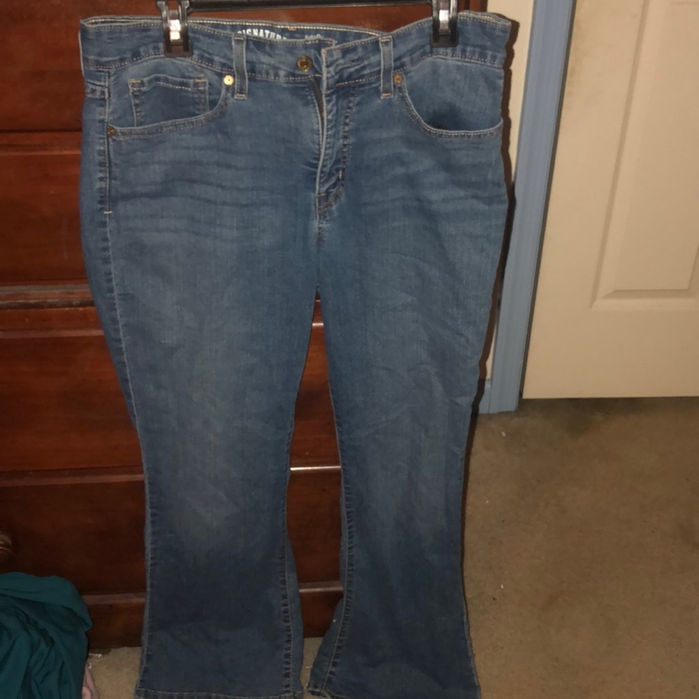 Boot cut jeans